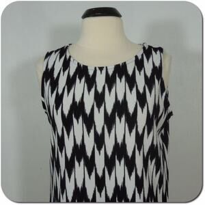 GREEN ENVELOPE Top M MEDIUM Los Angeles Womens Black White Sleeveless